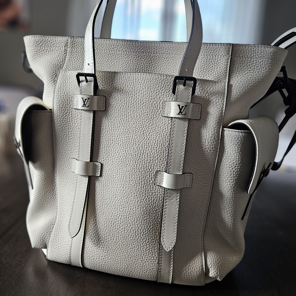 LOUIS VUITTON Taurillon Christopher Tote White